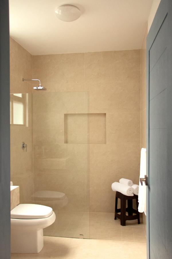 Viamonte House Boutique Hotel Leon Bagian luar foto