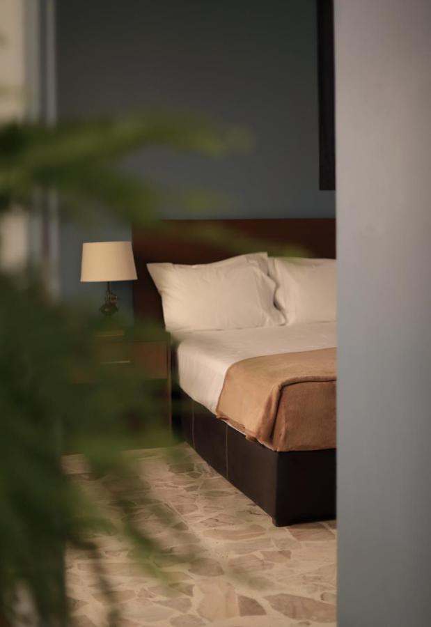 Viamonte House Boutique Hotel Leon Bagian luar foto