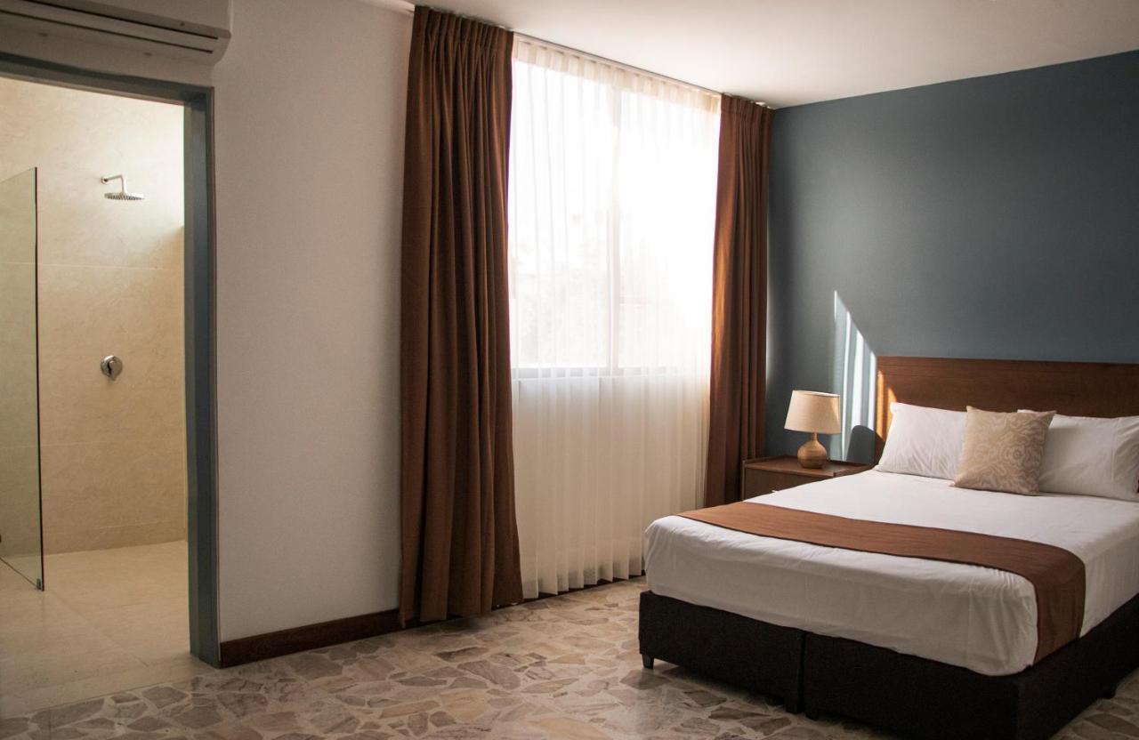 Viamonte House Boutique Hotel Leon Bagian luar foto
